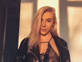 Erotik görüntülü sohbet Babe-Bianca