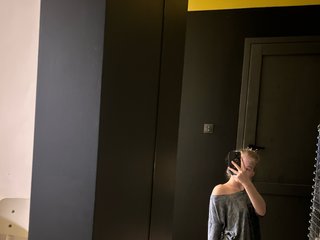 Erotik görüntülü sohbet BabyPixie