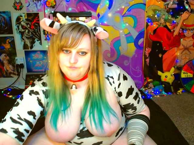 Fotoğraflar BabyZelda Moo Cow! ^_^ HighTip=Hang Out with me! *** 100 = 30 Vids & Tip Request! 10 = Friend Add! 300 = View Your Cam! Cheap Videos in Profile!!! ***