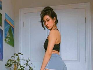 Erotik görüntülü sohbet Bambixo