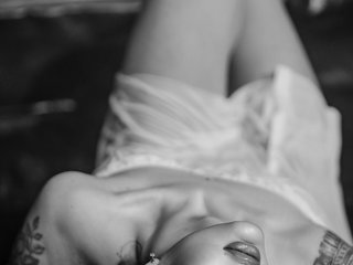 Erotik görüntülü sohbet ShurshAnya