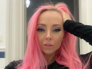 Erotik görüntülü sohbet Barbie-mf