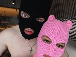 Erotik görüntülü sohbet Karina_and_Batman