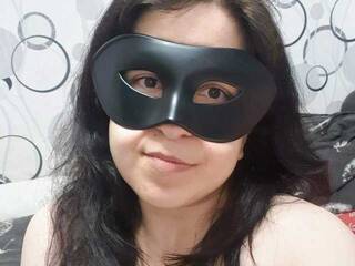 Erotik görüntülü sohbet BatGirl-2