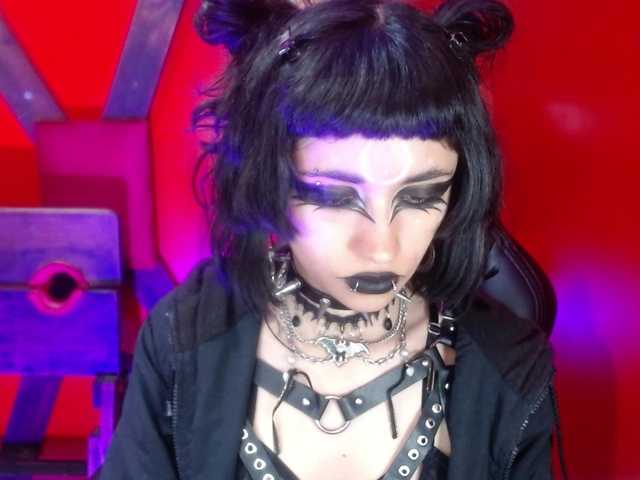 Yayın ekran görüntüleri CountessBathory