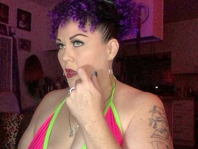 Yayın ekran görüntüleri bbwsarah1981