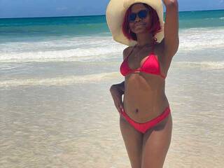 Erotik görüntülü sohbet BeautyDee