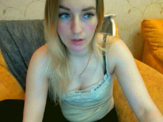 Fotoğraflar BeautyyBlond boobs 24 ass 35) add as friend 4) pm 1 с2с 5)strip dance 55