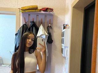 Erotik görüntülü sohbet BellaBrowns