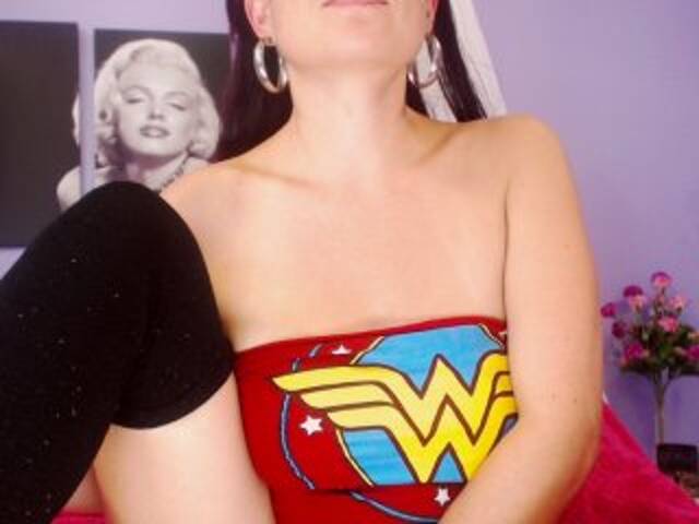 Yayın ekran görüntüleri Bellaknoxx