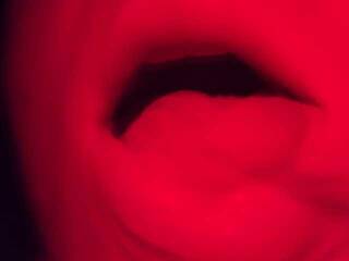 Erotik görüntülü sohbet bendybelle