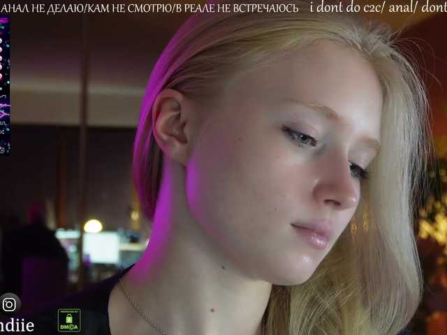 Yayın ekran görüntüleri Bestblondie