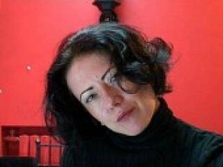 Erotik görüntülü sohbet bidelia