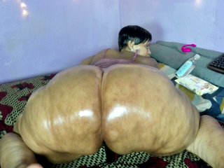 Erotik görüntülü sohbet Big-Ass-Wilma