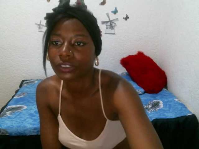 Fotoğraflar Blackrosess15 Hi guys, today I'm horny, I want us to play for a while, if you want to talk with me, start with 2 tokens and we can talk about whatever you want, I get naked and masturbate120 token o pvt.500. (101500).