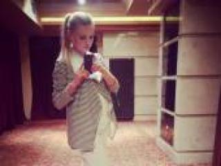 Erotik görüntülü sohbet blondaaas