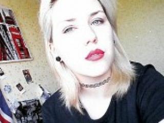 Erotik görüntülü sohbet blondaalina