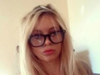 Erotik görüntülü sohbet blonddooll