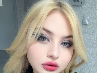 Erotik görüntülü sohbet BlondeBond