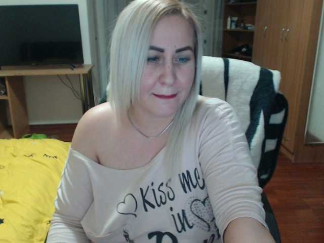 Fotoğraflar BlondeElla 1000 tokens who want me and love me