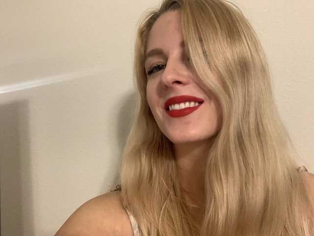 Profilin fotoğrafı BlondeKitty69