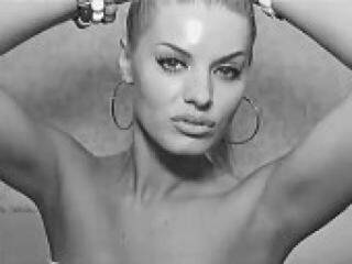 Erotik görüntülü sohbet blondiestar