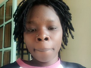 Erotik görüntülü sohbet Bobbyd