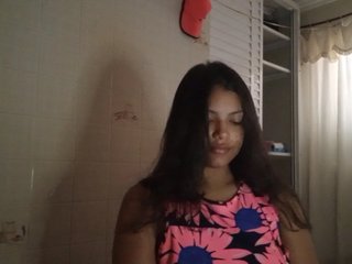 Erotik görüntülü sohbet Bombonzin