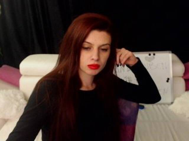 Yayın ekran görüntüleri DevineSasha