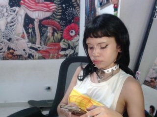 Erotik görüntülü sohbet hachi-kitty