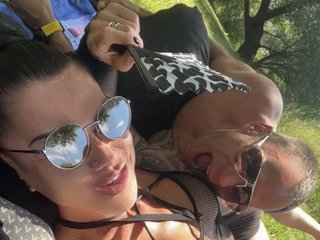 Erotik görüntülü sohbet Casual_couple_in_love