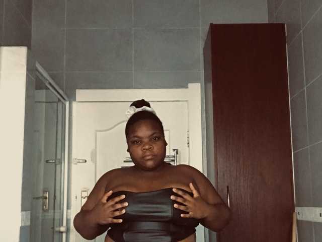 Profilin fotoğrafı bootyliciousxx20