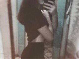 Erotik görüntülü sohbet Bridefaceless