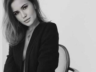 Erotik görüntülü sohbet BrilliantKimmy