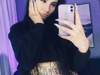 Erotik görüntülü sohbet BritniSquirts