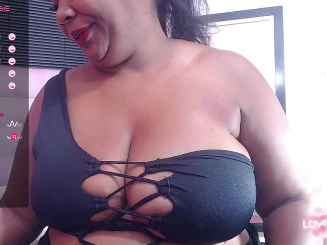 Fotoğraflar brownmommy Wanna enjoy with a kinky mommy? buzz my big kitty until make squirtLUSH IS ON TOKENS MAKE MY PUSSY DRIPS @remain