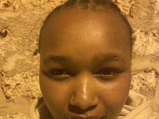 Erotik görüntülü sohbet Browny-candy