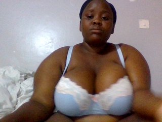 Erotik görüntülü sohbet Bursty-Monique