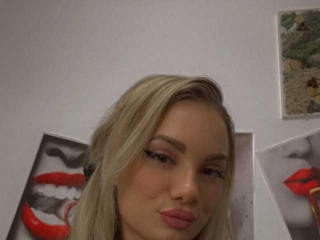 Profilin fotoğrafı CallmeAnna