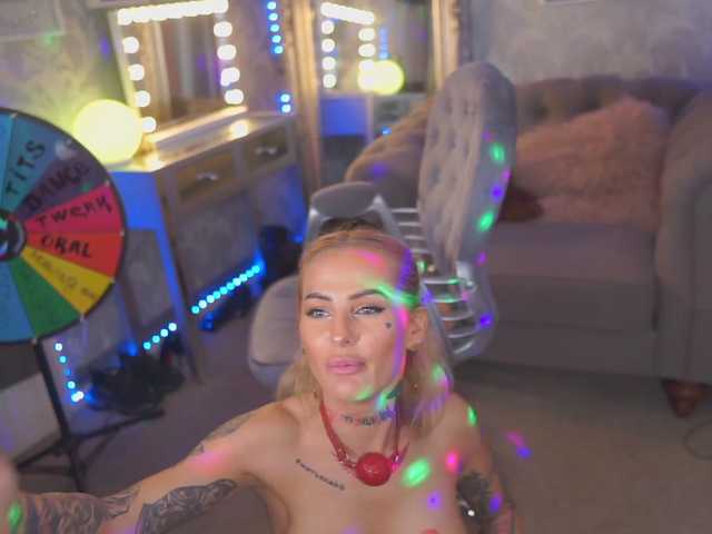 Yayın ekran görüntüleri CallMeBadGirl