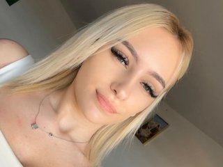 Erotik görüntülü sohbet Candy-Lia