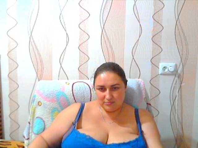 Fotoğraflar CandyHoney if you like me I show you my breasts in a bra !!!!!