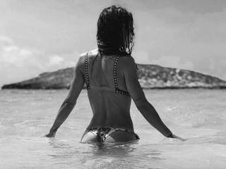 Erotik görüntülü sohbet Caribean-Woma