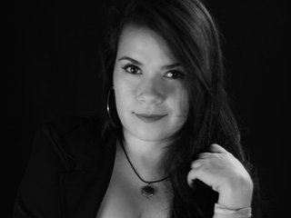 Erotik görüntülü sohbet Carlajames