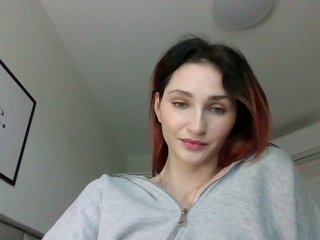 Erotik görüntülü sohbet CarmelinaDesire