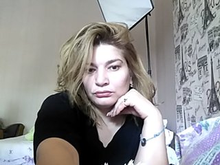 Fotoğraflar CarolinaHott Lovense on!hello! klick for live! tits 55/ dance 45/ all sweet in pvt and groop! OhMiBod on!