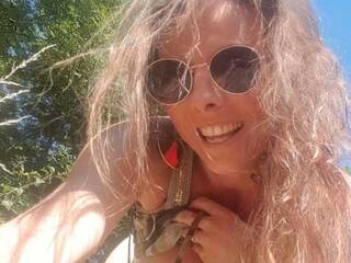 Erotik görüntülü sohbet CarolineTosca