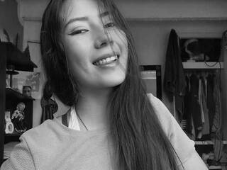 Erotik görüntülü sohbet Carolinexxx-1