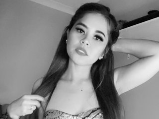 Erotik görüntülü sohbet CassidyLulu1