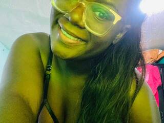 Erotik görüntülü sohbet catalella-hot